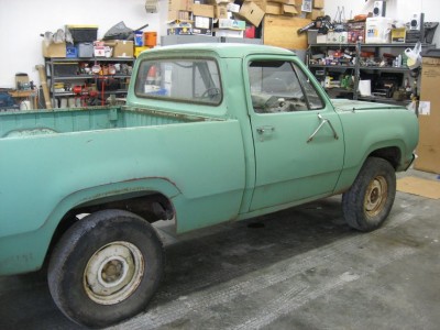 78dodgebox_2.jpg