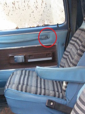 Ramcharger Front Seats.jpg