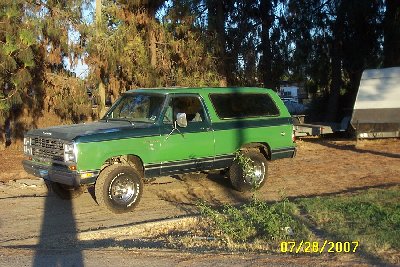 80 ramcharger lucky green 022.jpg